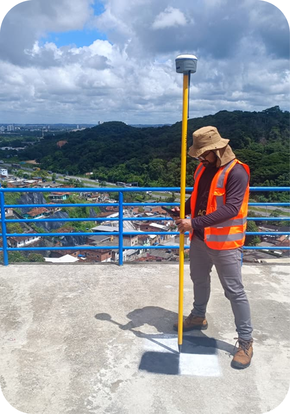 Profissional ACGEO em campo